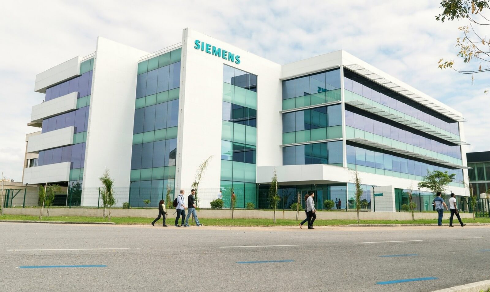 Siemens germany. Сименс. Siemens завод. Функционализм, фирма Сименс. Сименс фото.